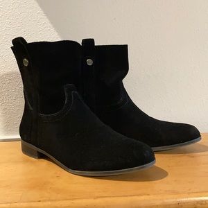 Frye and Co black suede boots